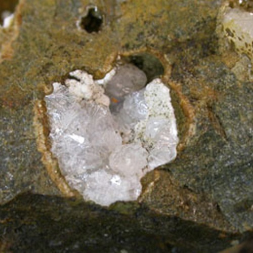ferrierite-(Na)